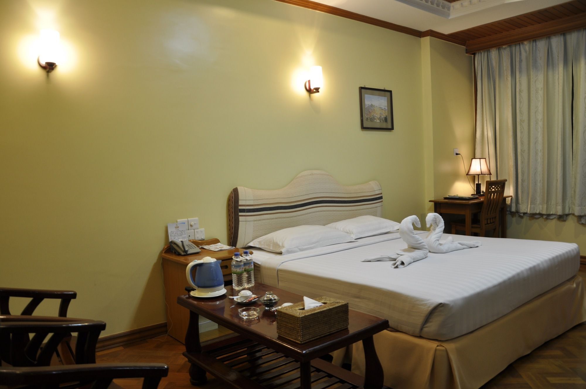 Hotel Queen Мандалай Экстерьер фото