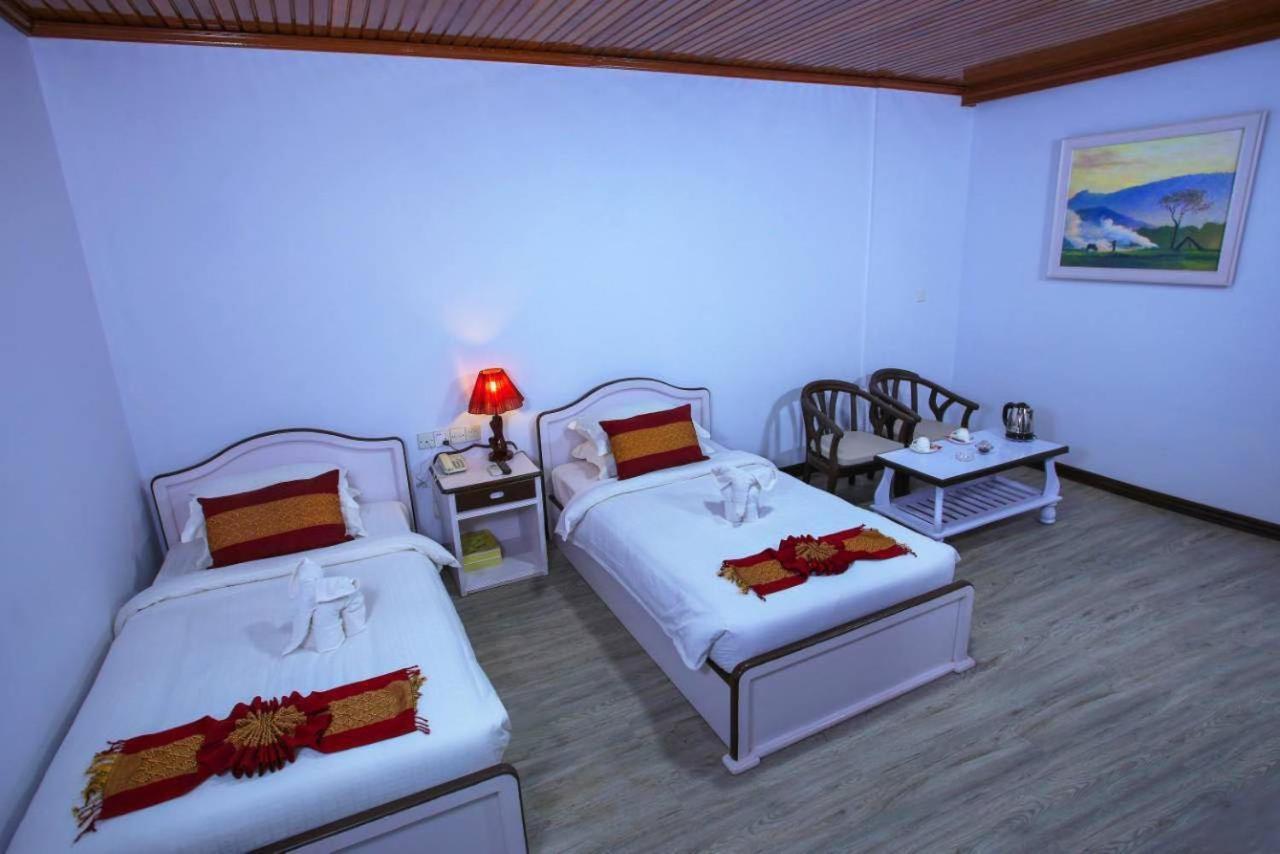 Hotel Queen Мандалай Экстерьер фото